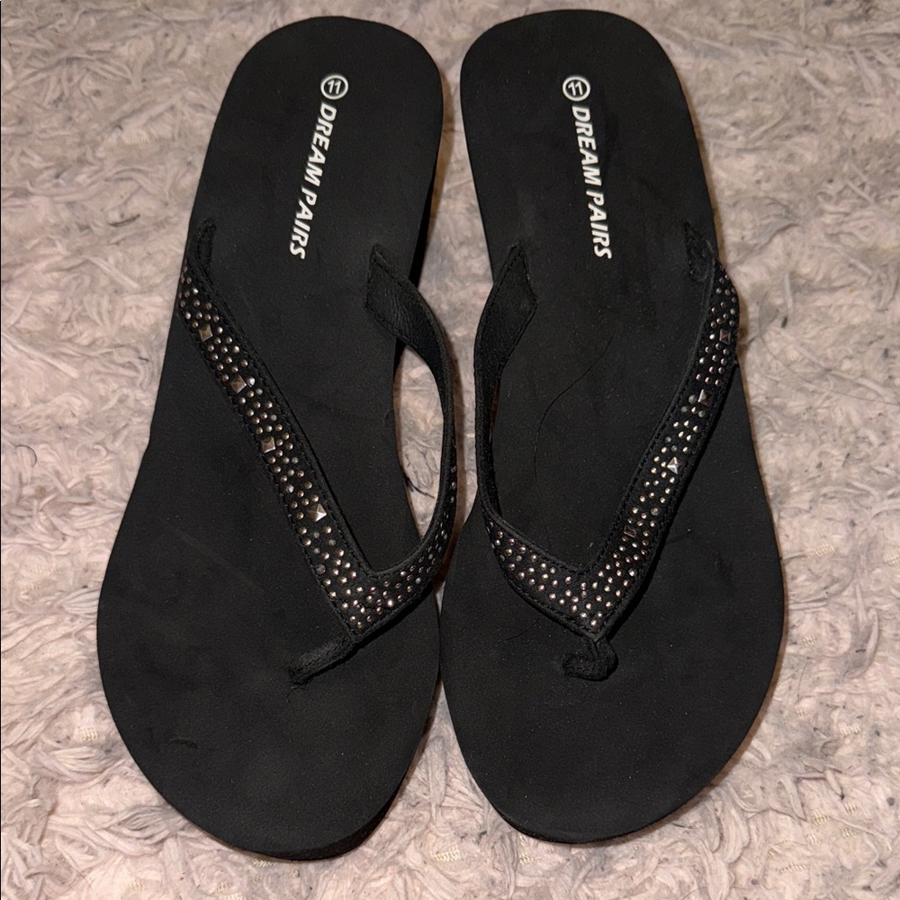Dream Pairs Black Rhinestone Sandals